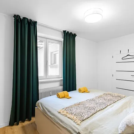 Apartment Comfort Retreat With Balcony Bratislava