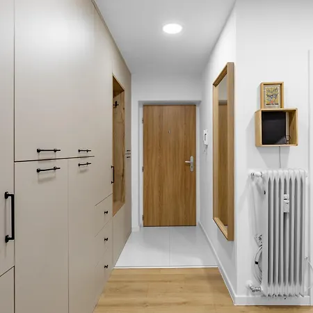 Comfort Retreat With Balcony Apartment Bratislava