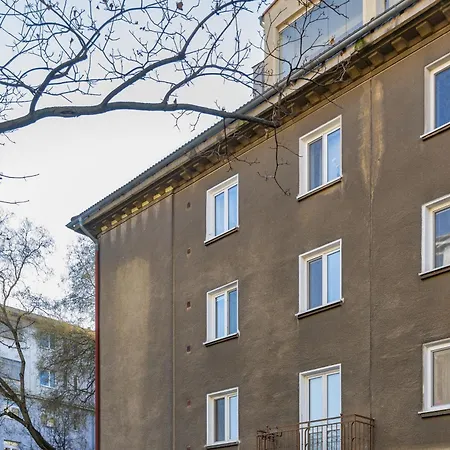 Comfort Retreat With Balcony Apartament